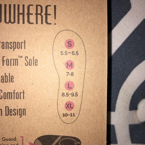 NWT FitKicks, SZ M - Picture 4 of 4